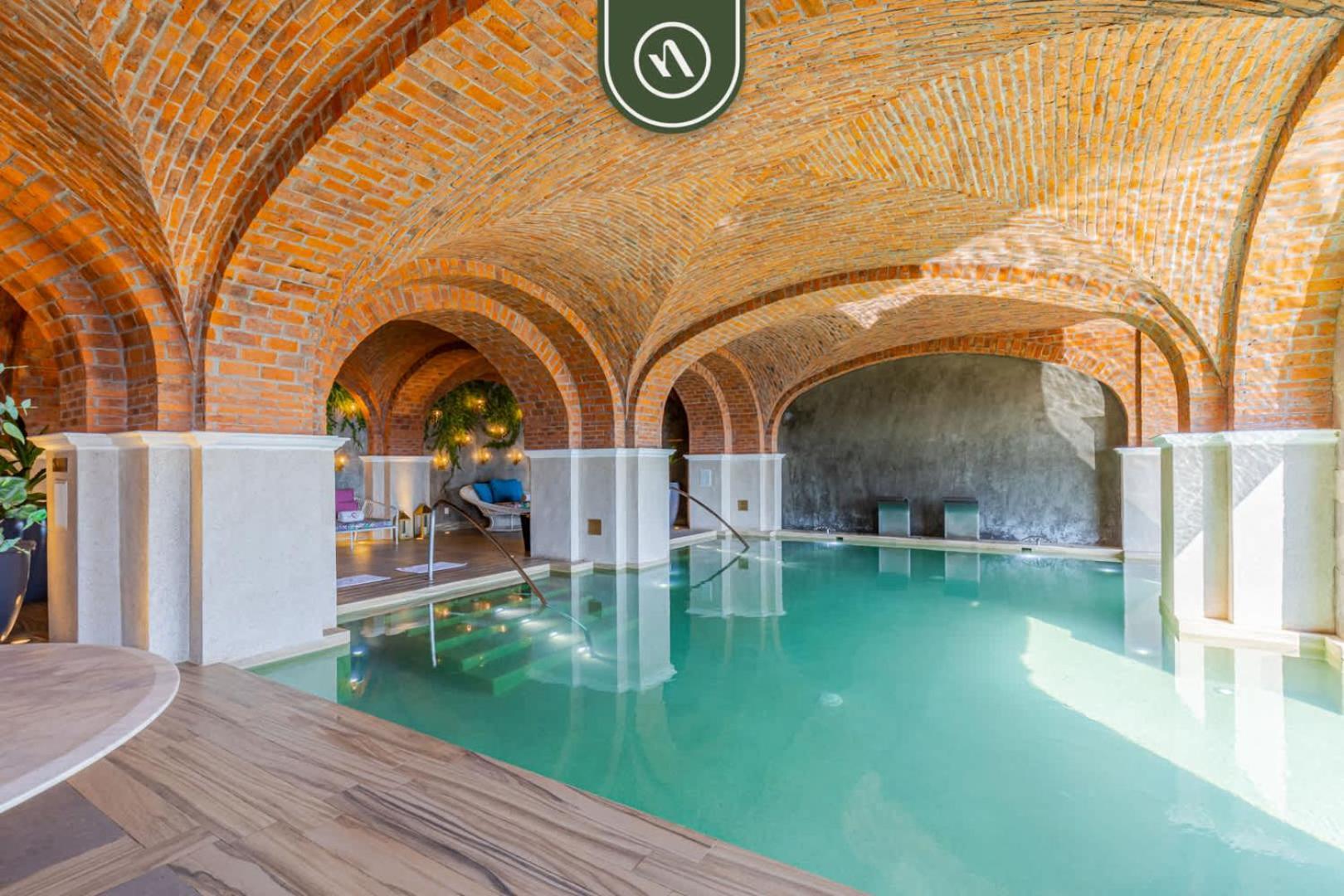 Amazing House With Private Terrace - Private Pool Apartment