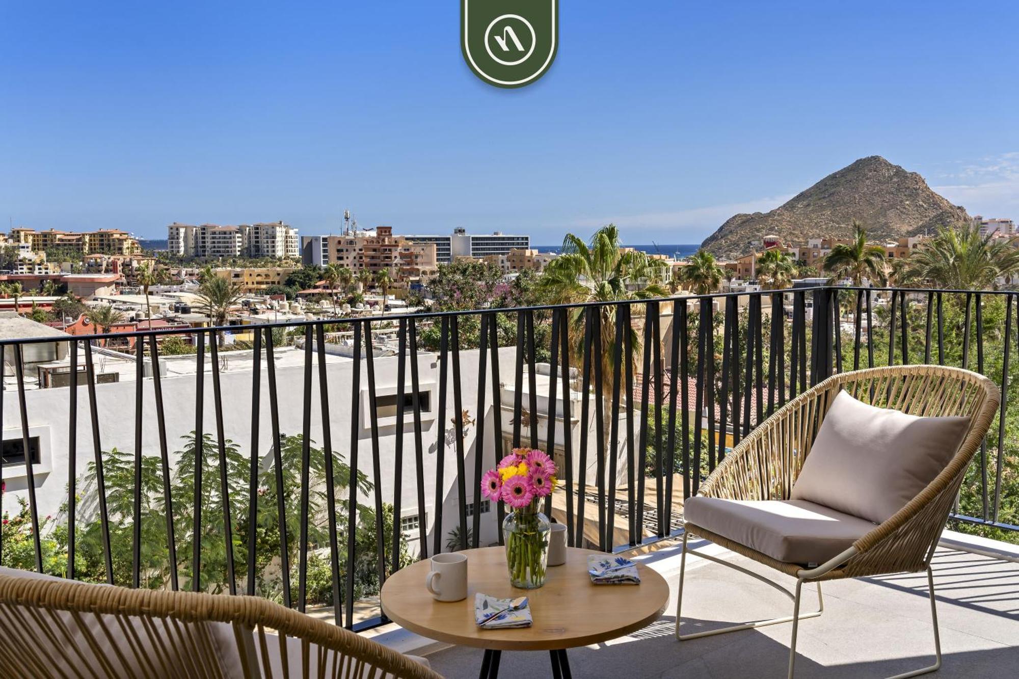 Apartment Near Marina - Downtown - Pool - King *