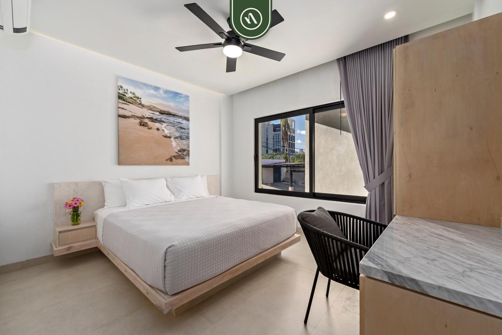 Near Marina - Downtown - Pool - King Apartment Cabo San Lucas