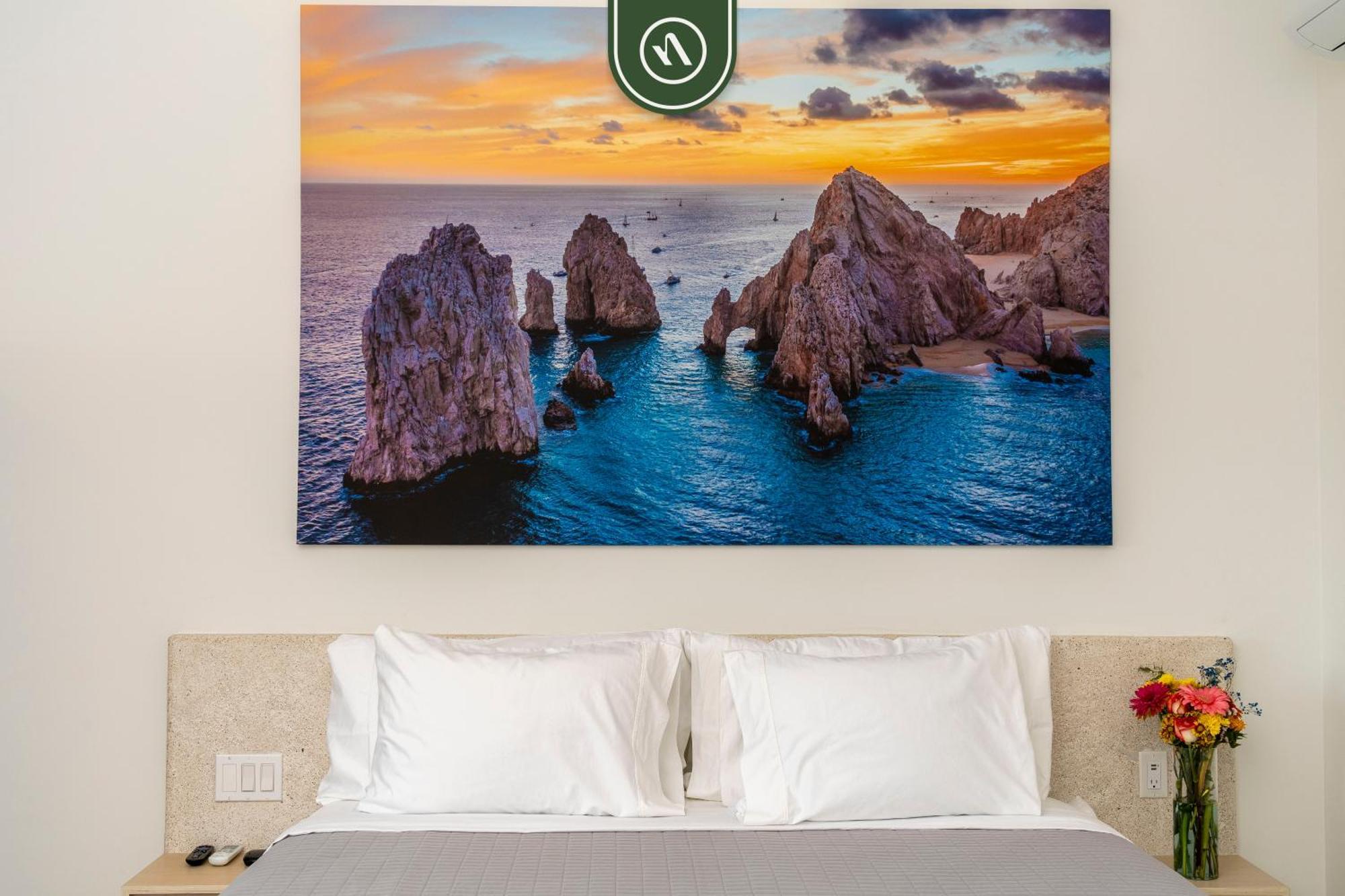 Apartment Near Marina - Downtown - Pool - King