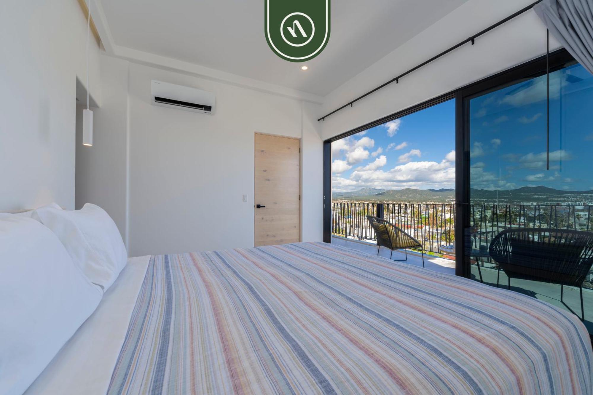 Apartment Near Marina - Downtown - Pool - King *