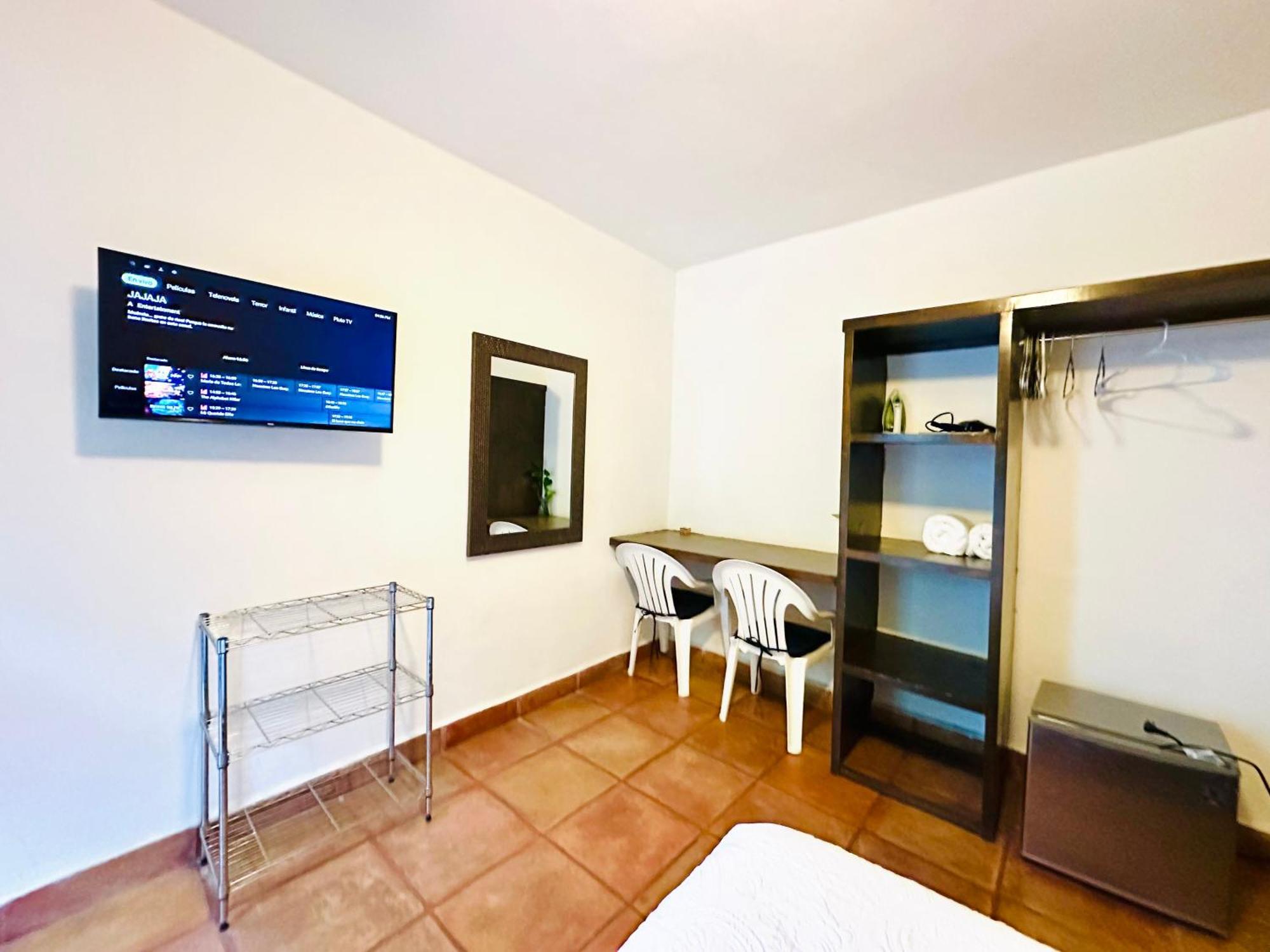 Casa Greg Beautiful 2 Bedroom House Adults Only Сasa de vacaciones *