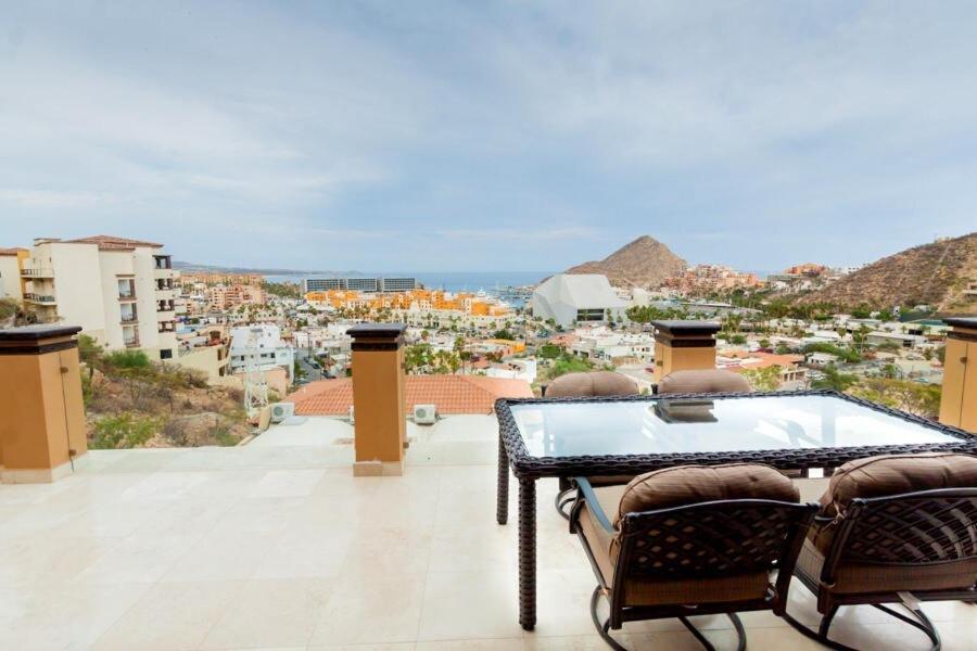 3br 3ba Cabo With Pool Bbq Near Town And Marina Villa *