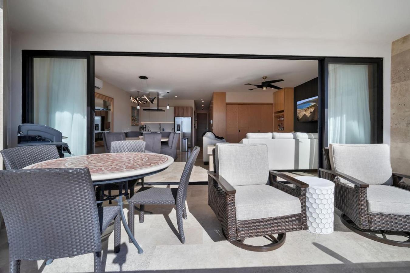 2 Pools Jacuzzi Close To Beaches Rooftop Cozy Holiday home Cabo San Lucas