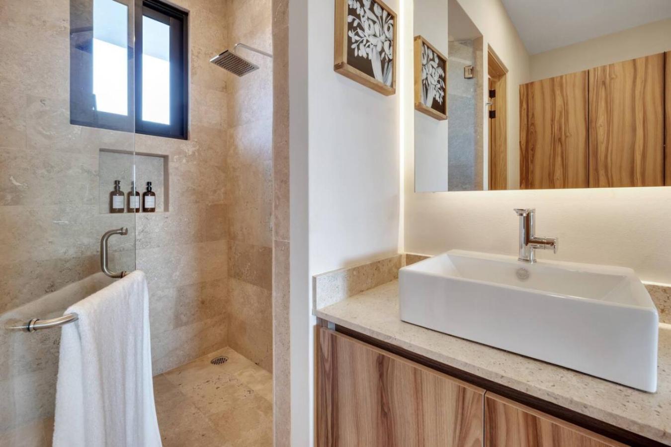 Holiday home 2 Pools Jacuzzi Close To Beaches Rooftop Cozy *