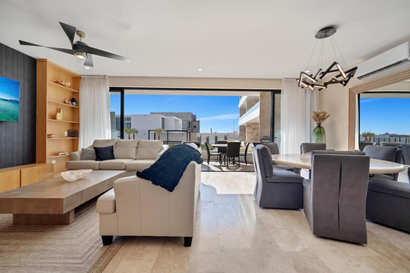 2 Pools Jacuzzi Close To Beaches Rooftop Cozy *