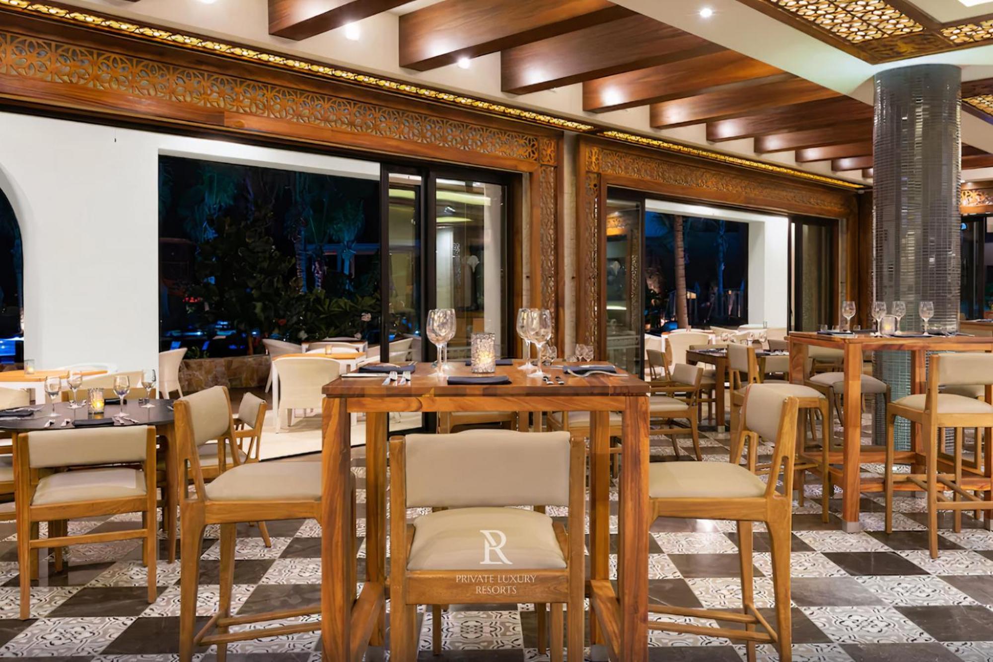 Three Bd Ocean Front Lockoff - La Valencia *