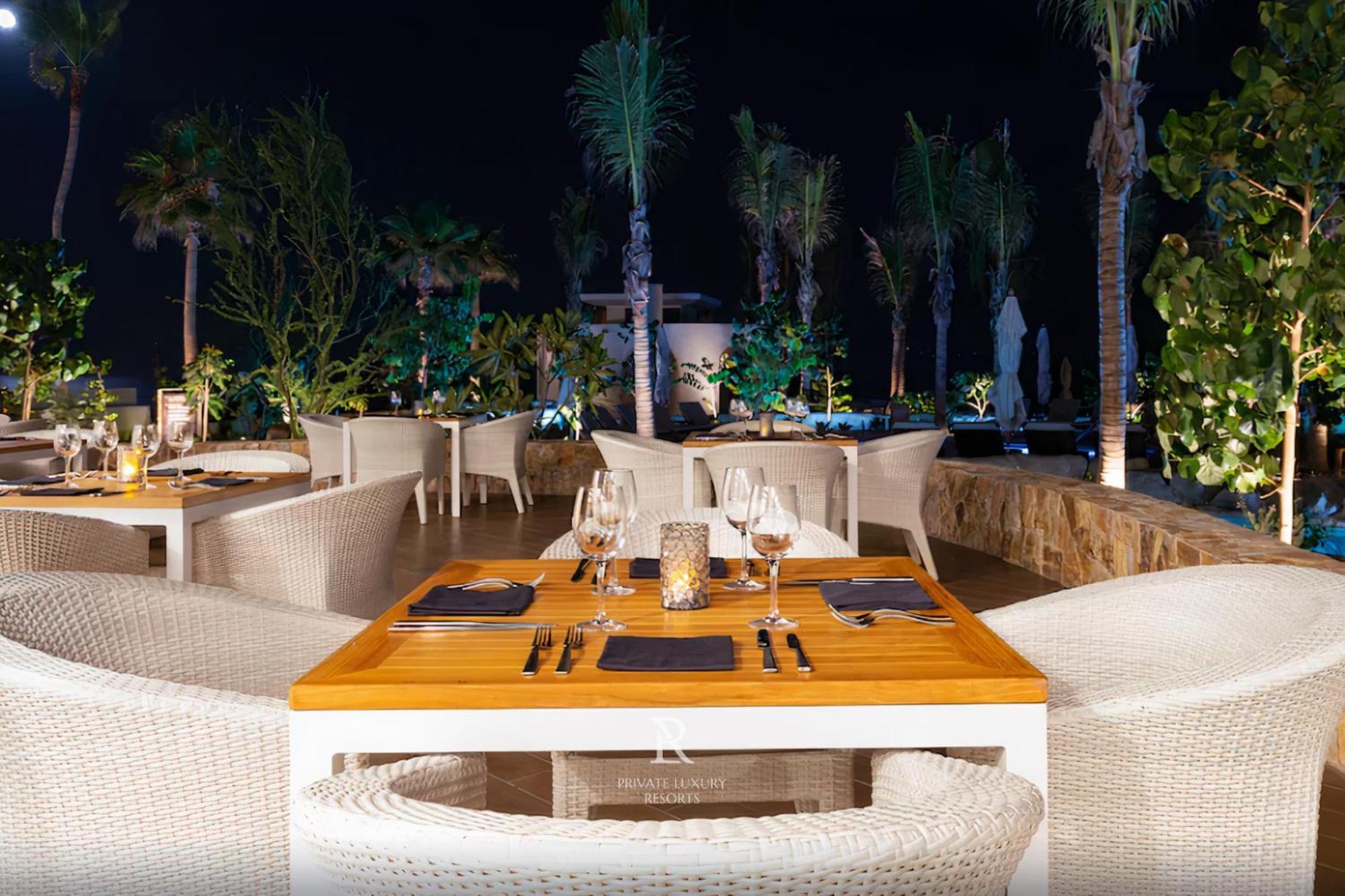 Three Bd Ocean Front Lockoff - La Valencia *