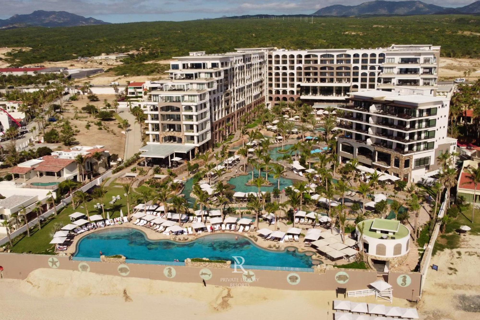 Three Bd Ocean Front Lockoff - La Valencia *