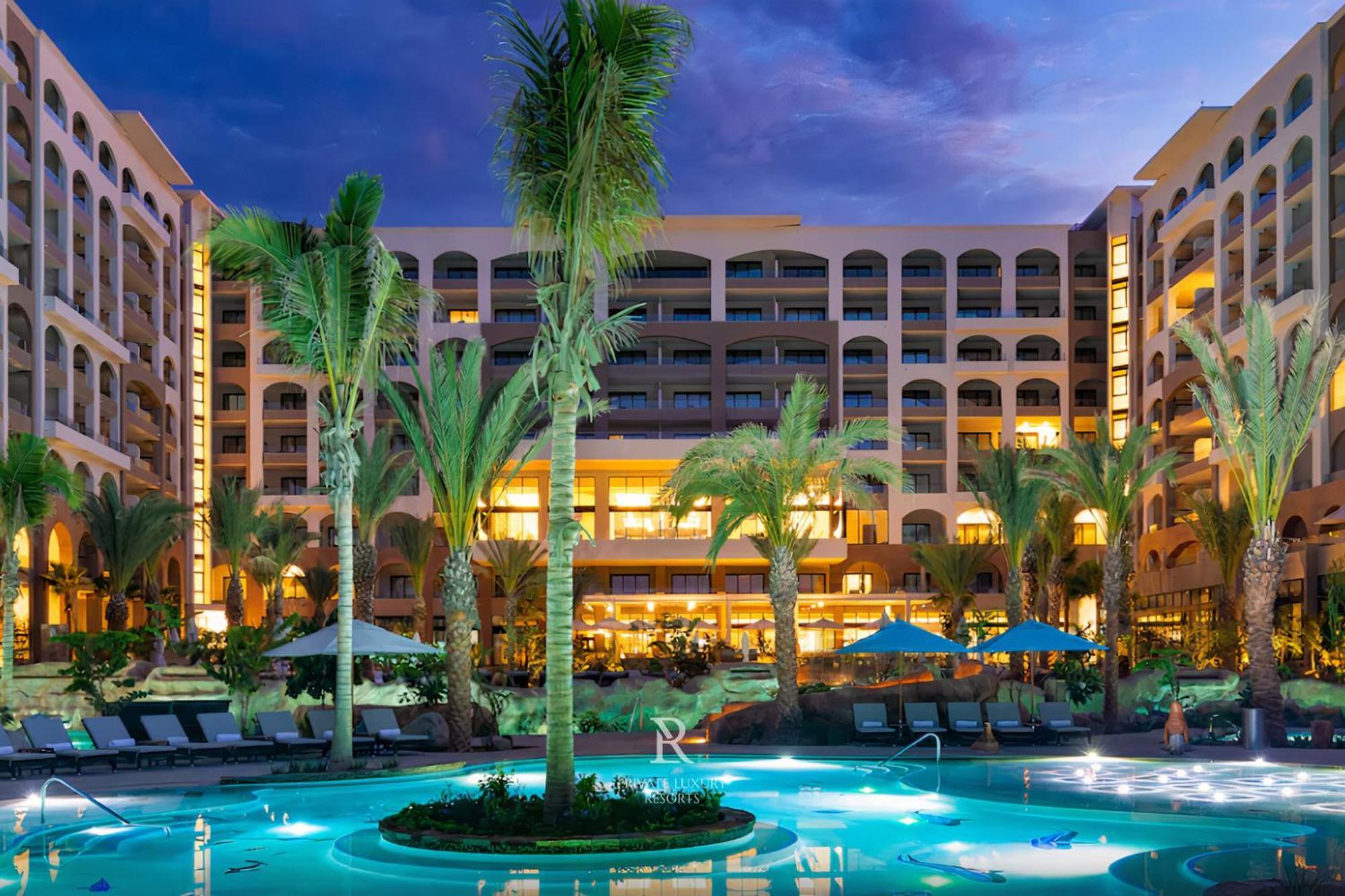 Three Bd Ocean Front Lockoff - La Valencia Resort *