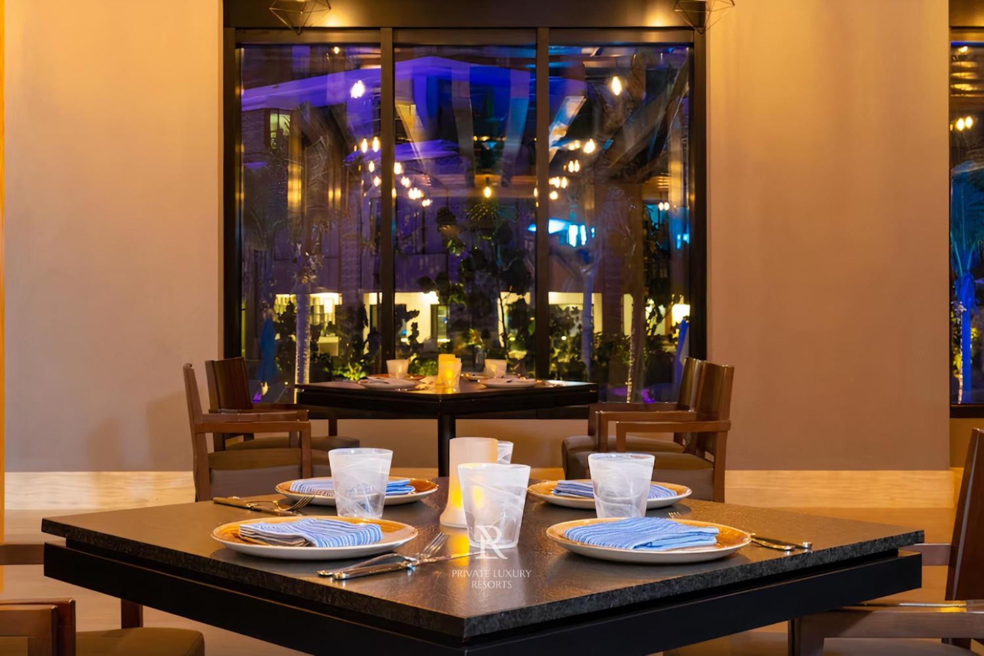 Three Bd Ocean Front Lockoff - La Valencia *