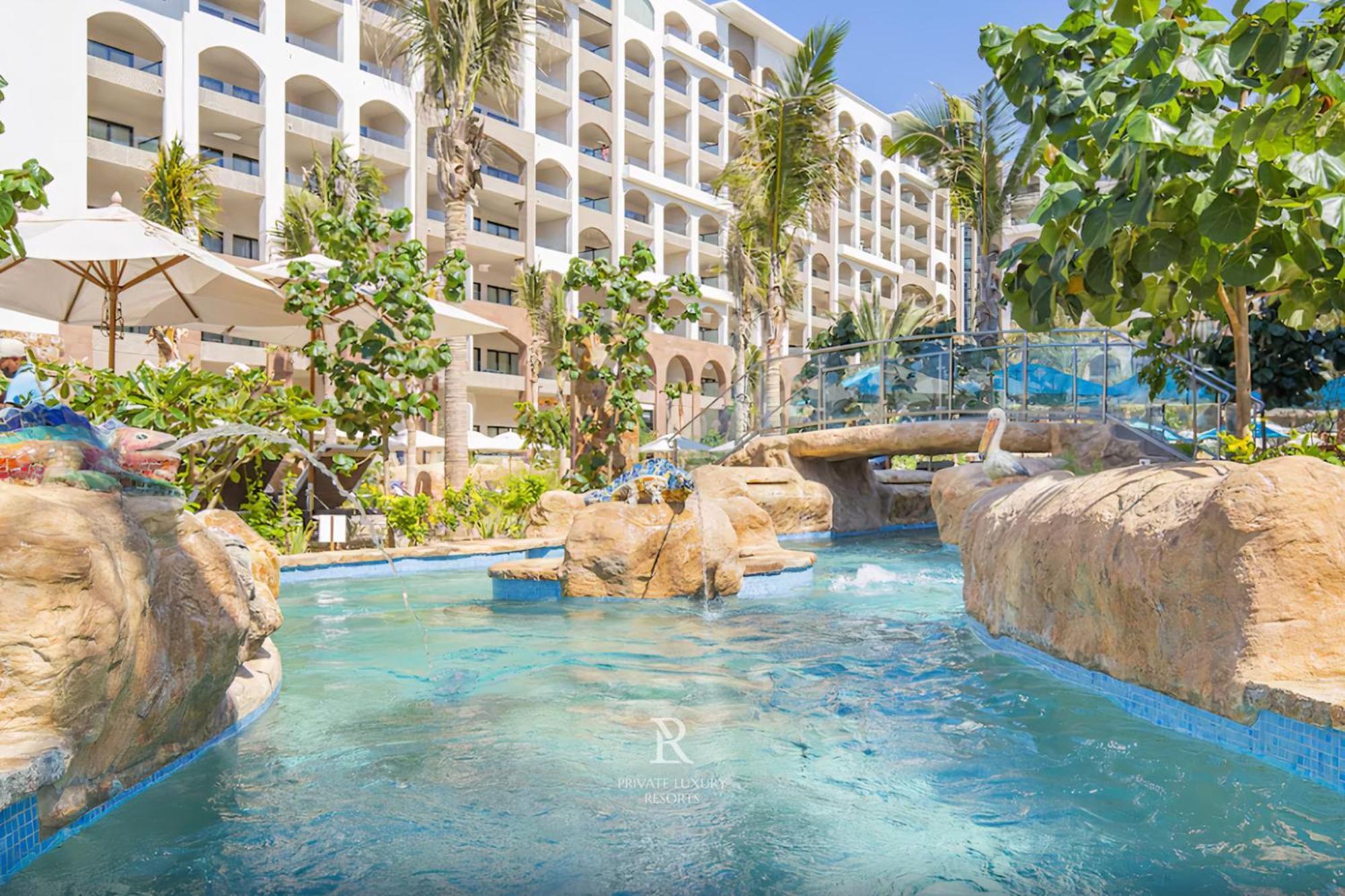 Three Bd Ocean Front Lockoff - La Valencia Resort *