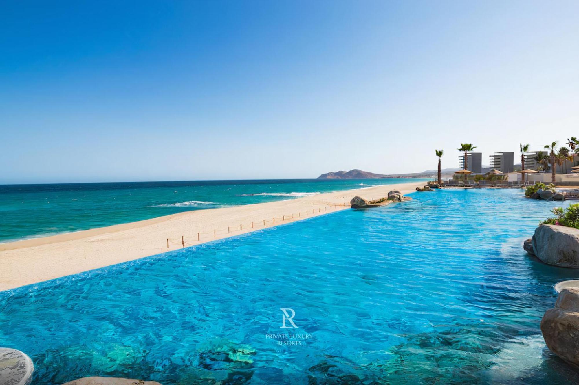 Deluxe Pool View - La Valencia * Cabo San Lucas