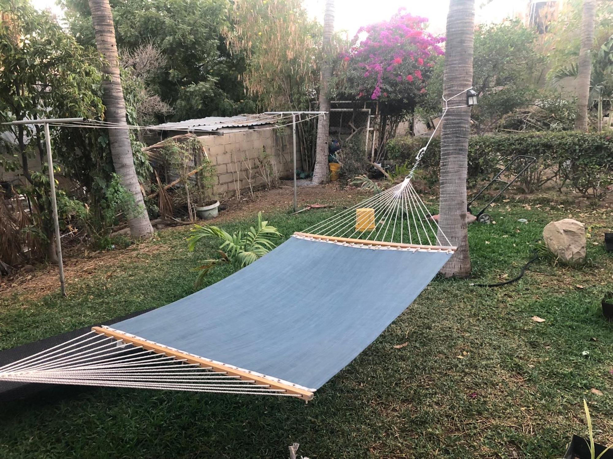 Bungalow And Surf Guest house