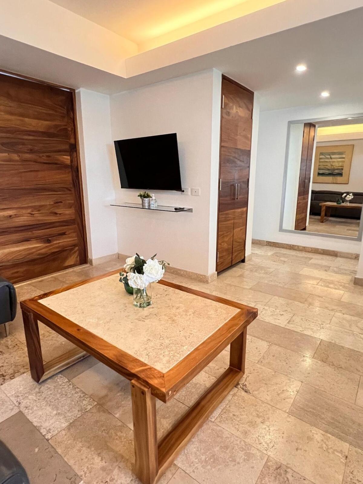 Apartment Stunning Downtown Cabo 2