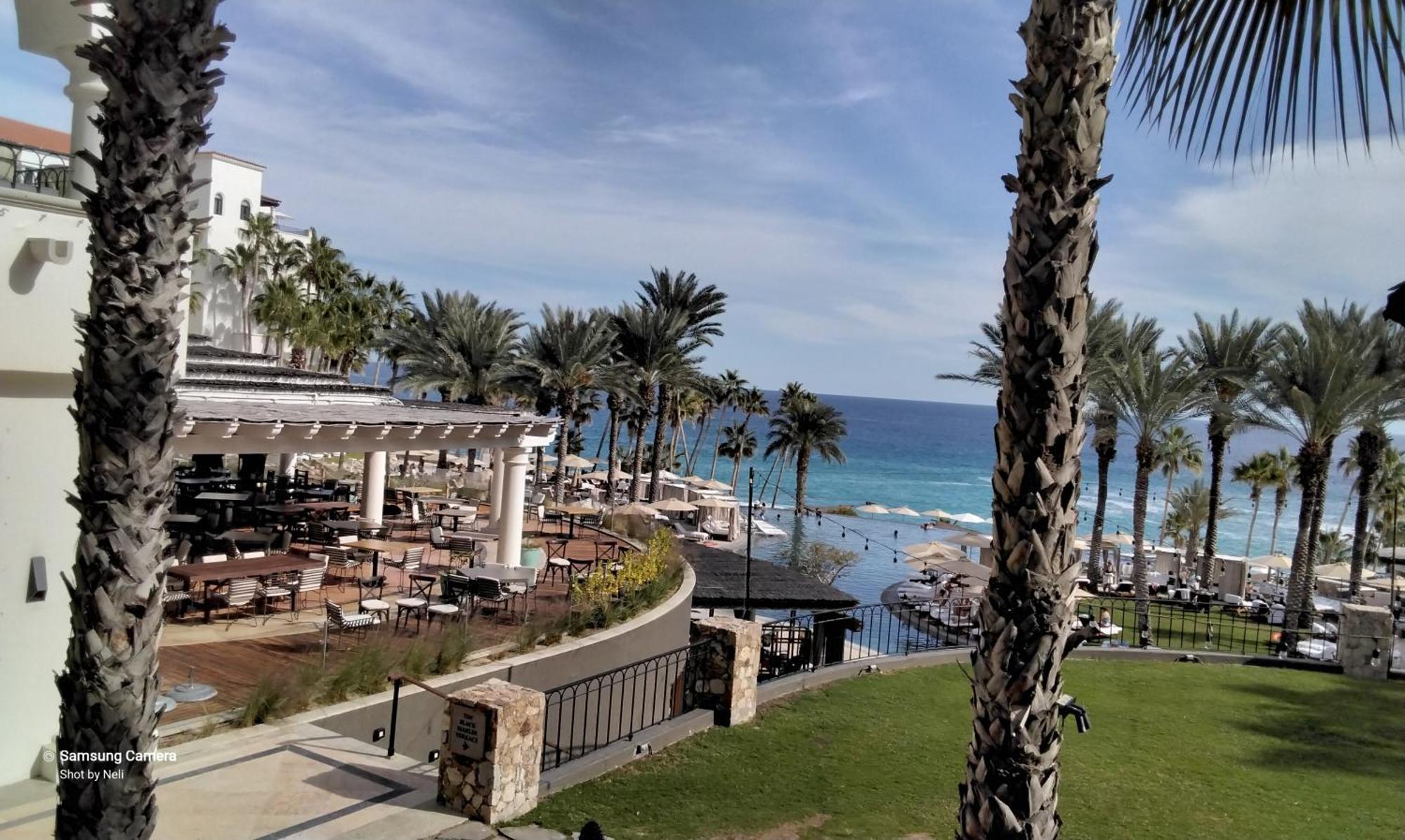 Swuim Up Resort