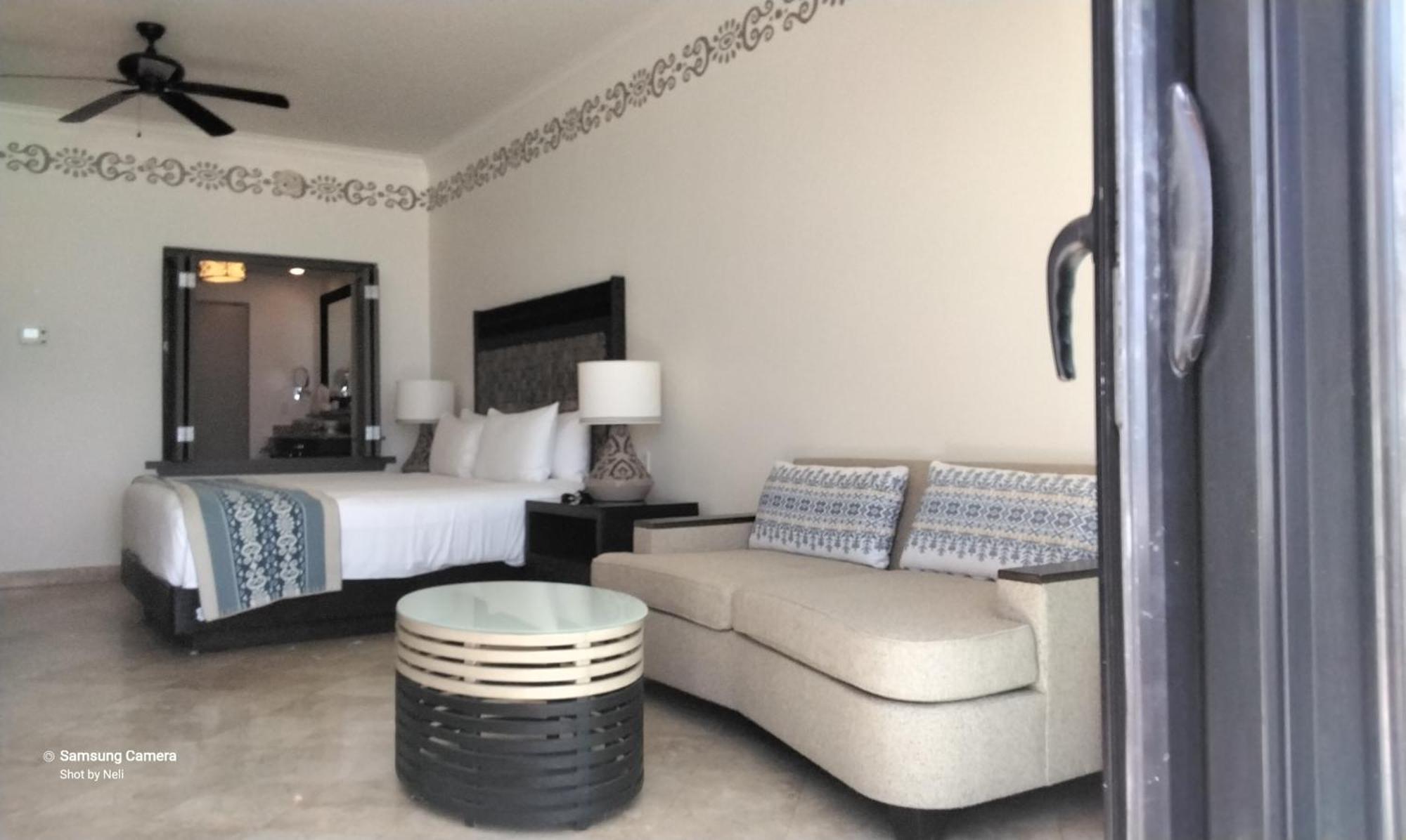 Resort Swuim Up