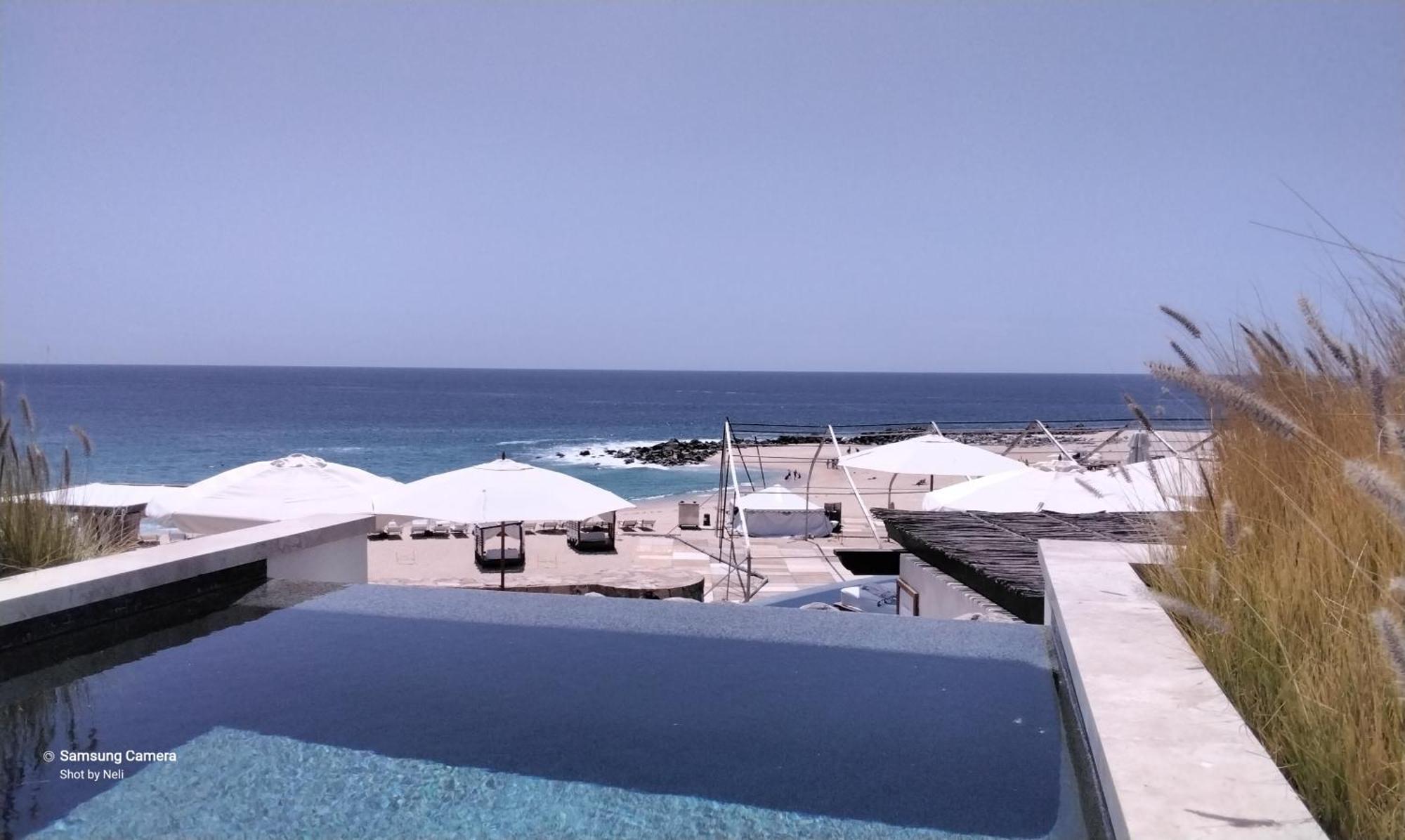 Resort Swuim Up
