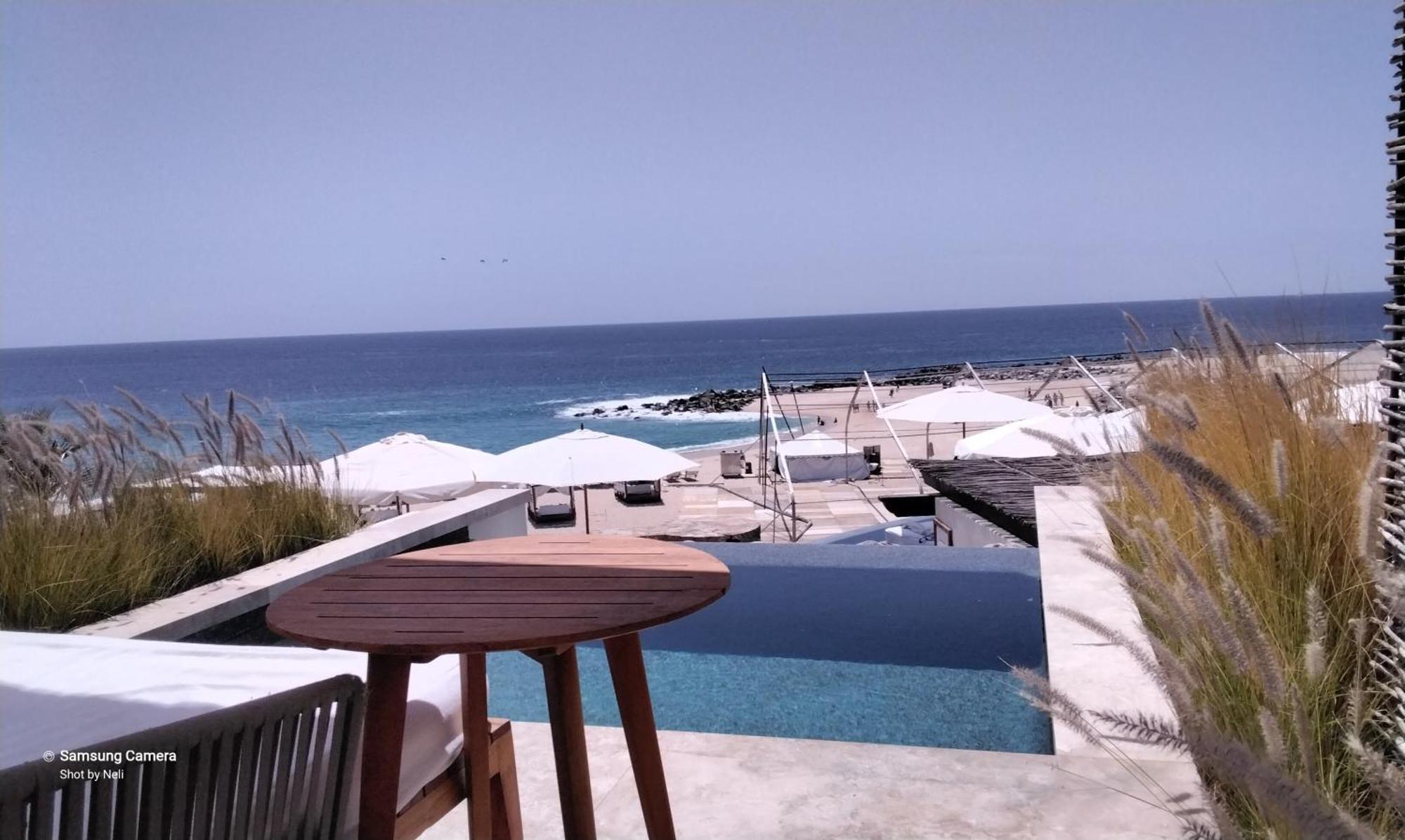 Swuim Up Resort *