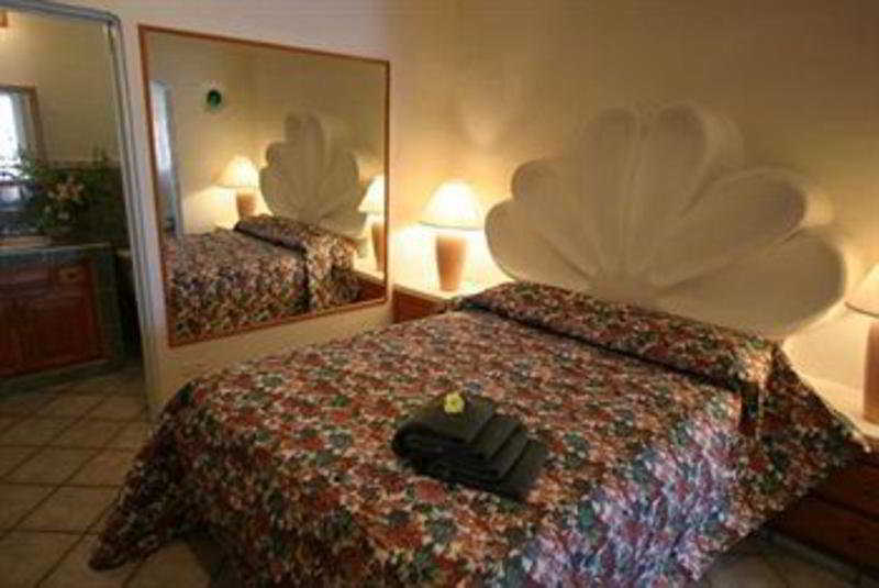 Hotel Castillo Blarney Cabo San Lucas