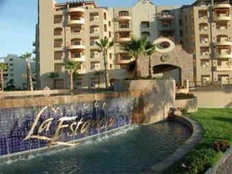 La Aparthotel *