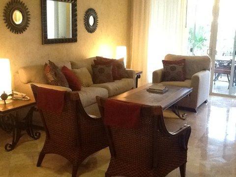 La Aparthotel