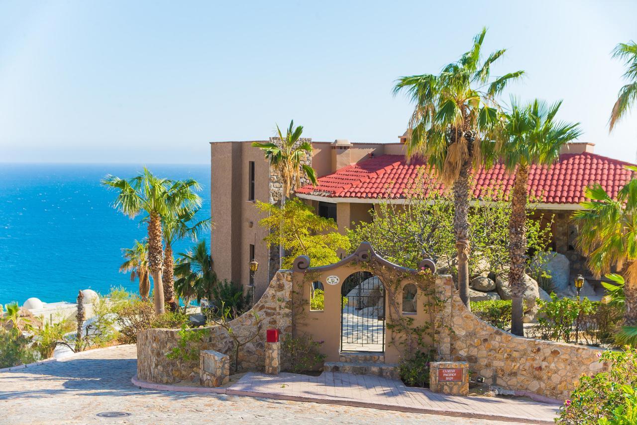 Private Retreat With Large Pool Deck At Isla *