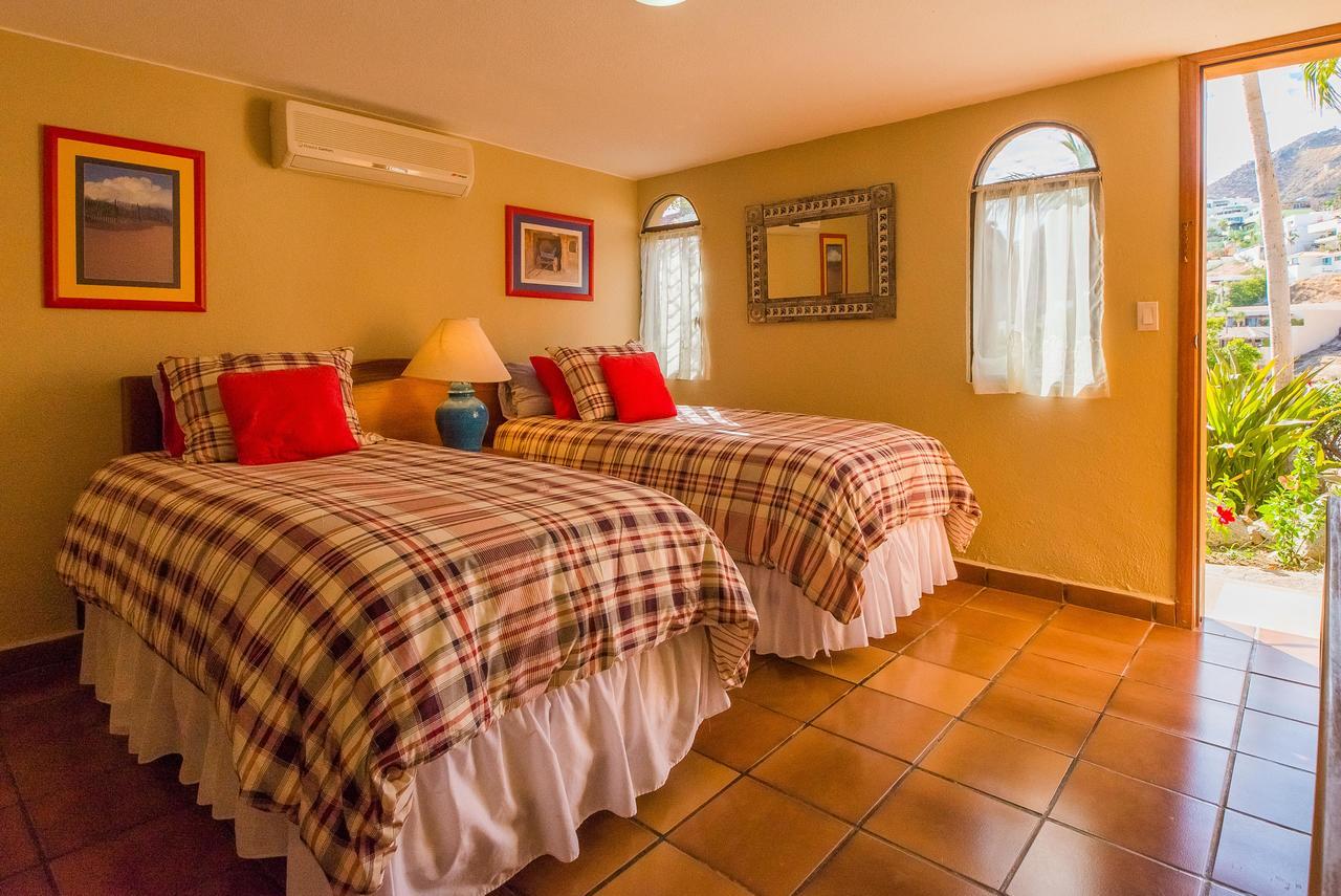Private Retreat With Large Pool Deck At Isla Villa Cabo San Lucas