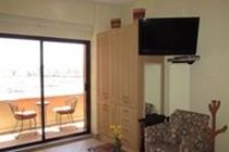 Marina Town And Beach Studios *