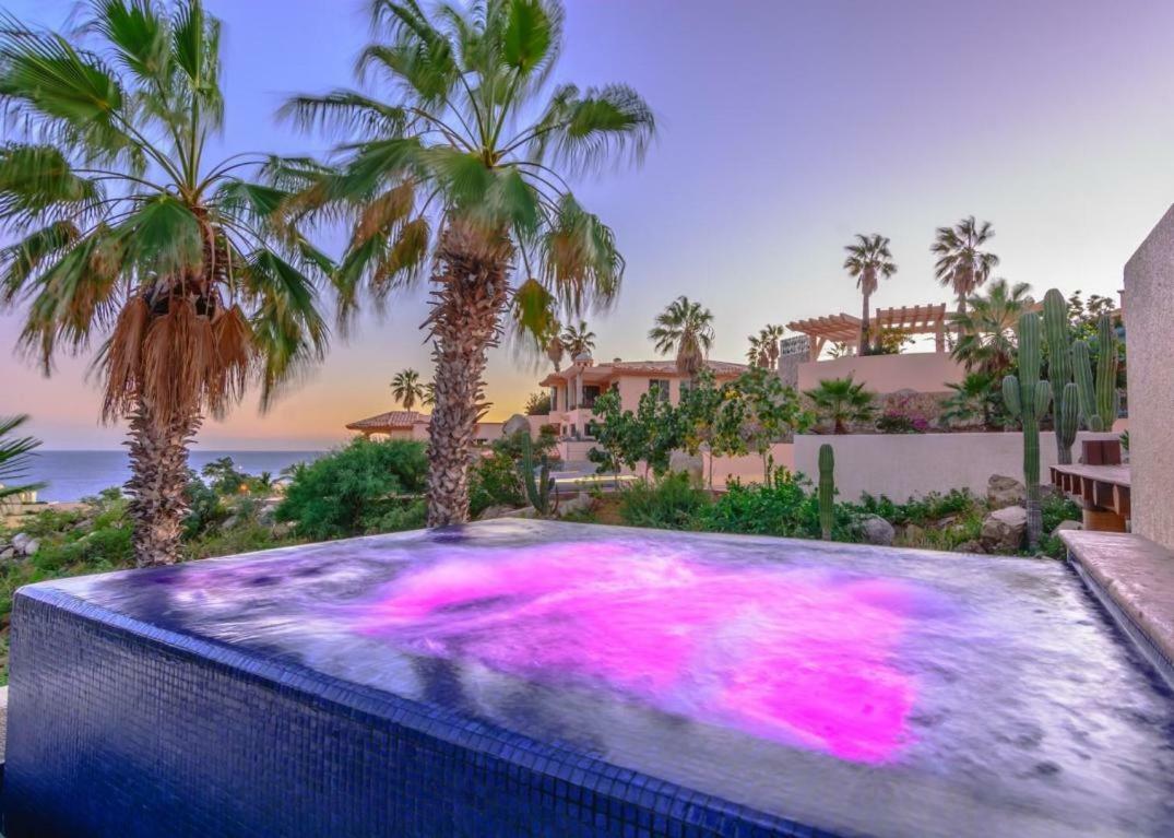 Contemporary With 2 Pools, Walking Distance To And Butler Included * Cabo San Lucas