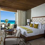 Luxury Studio With Ocean View In A Private Community With Hotel Amenities