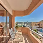 Condo In Plaza Nautica Less Than 1 Mile To The Arch!
