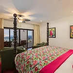 Hacienda Encantada Resort & Spa