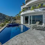 The One And Only Pedregal Hollywood House
