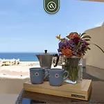 Oceanview 1 Bedroom Condo With Beach Access - King Bed