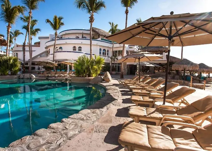 Club Cascadas De Baja