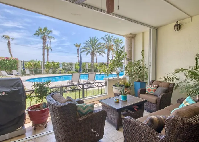 Perfect Location - Puerta Cabo Village 500 Steps To The Beach & Resorts