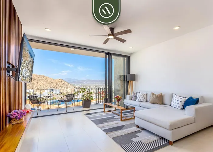 2Br Condo With Pool