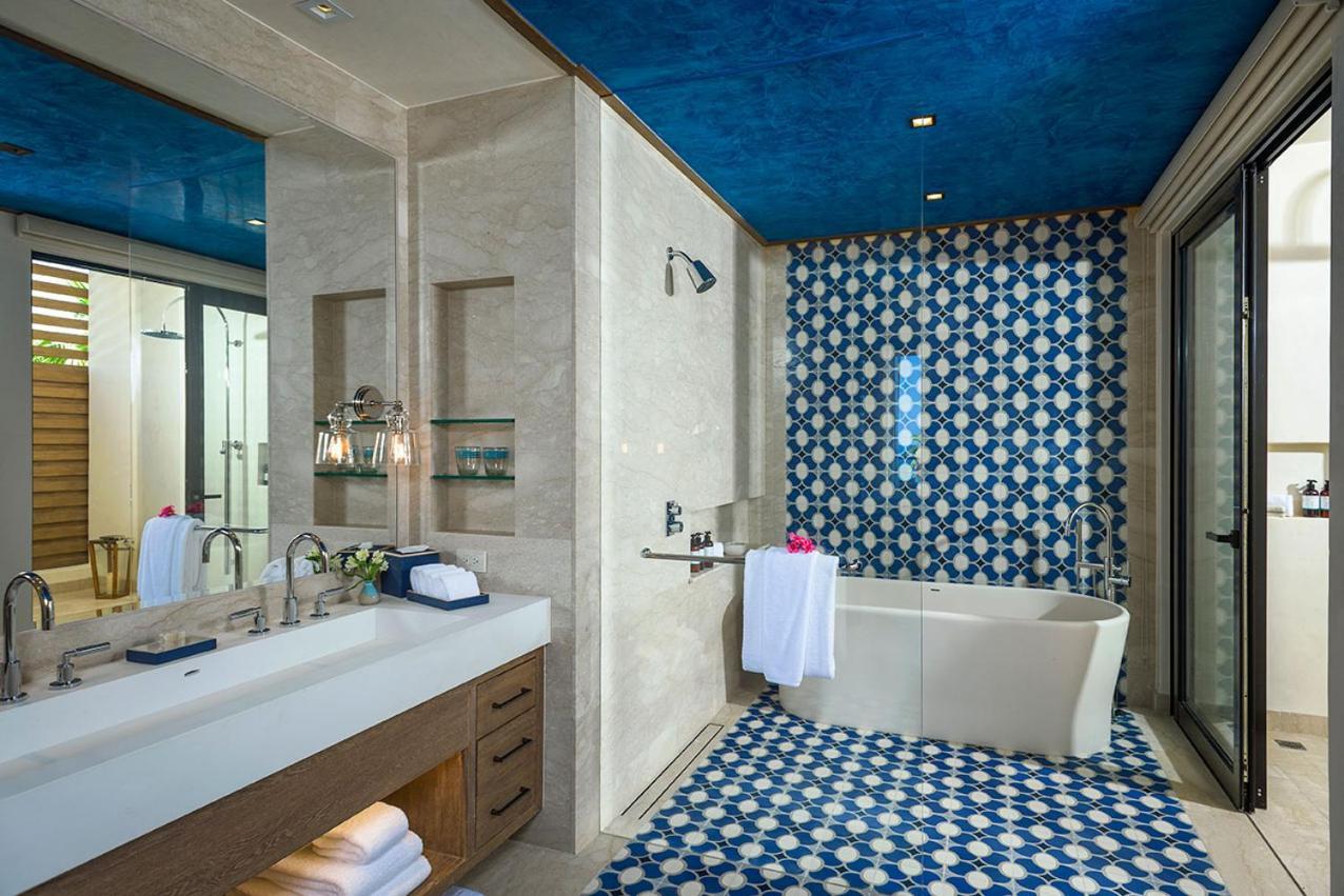 Apartment Luxury With Ocean View In A Private Community With Amenities