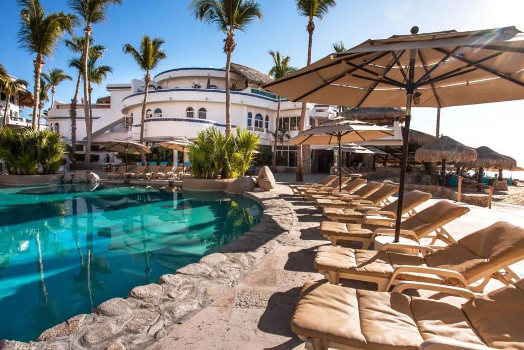 Club Cascadas De Baja Resort 3*
