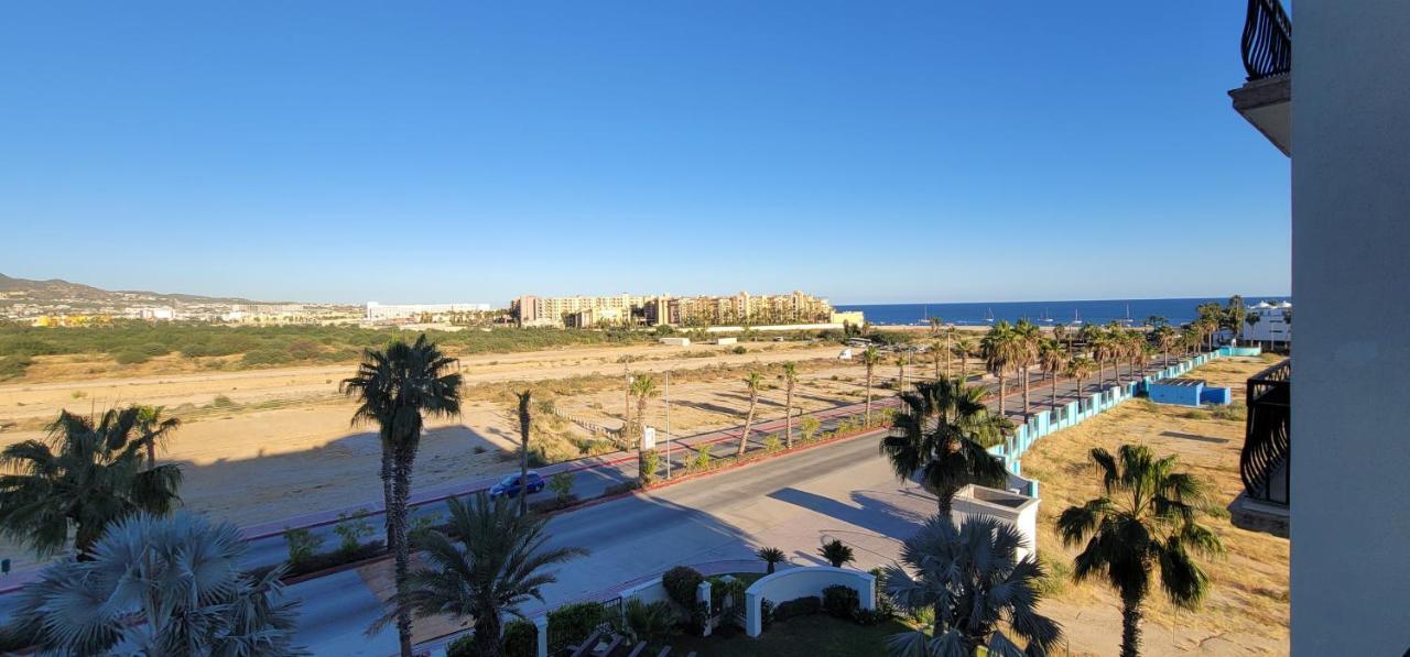 Perfect Location - Puerta Cabo Village 500 Steps To The Beach & Holiday home *