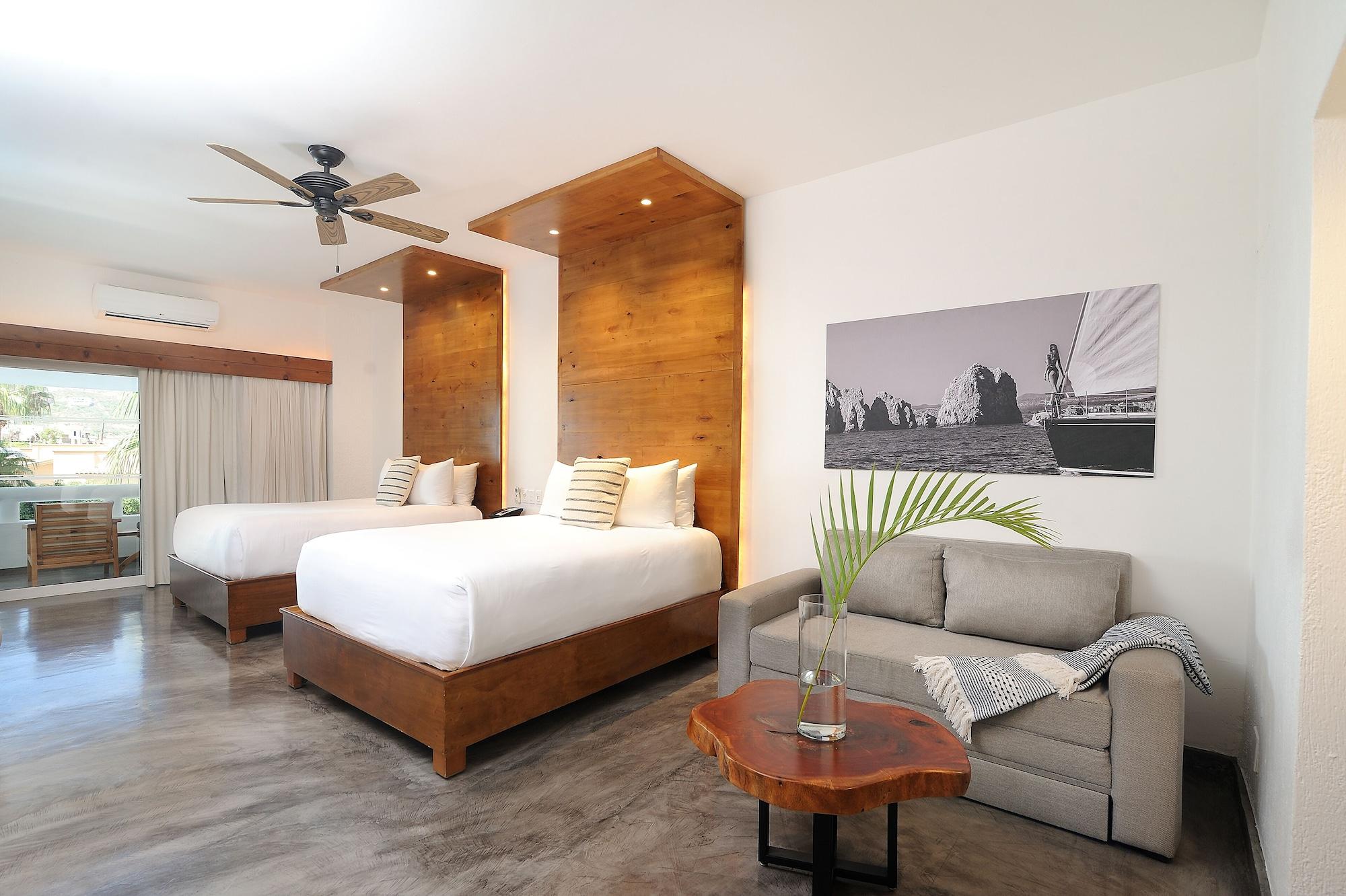 Bahia & House Hotel 4*