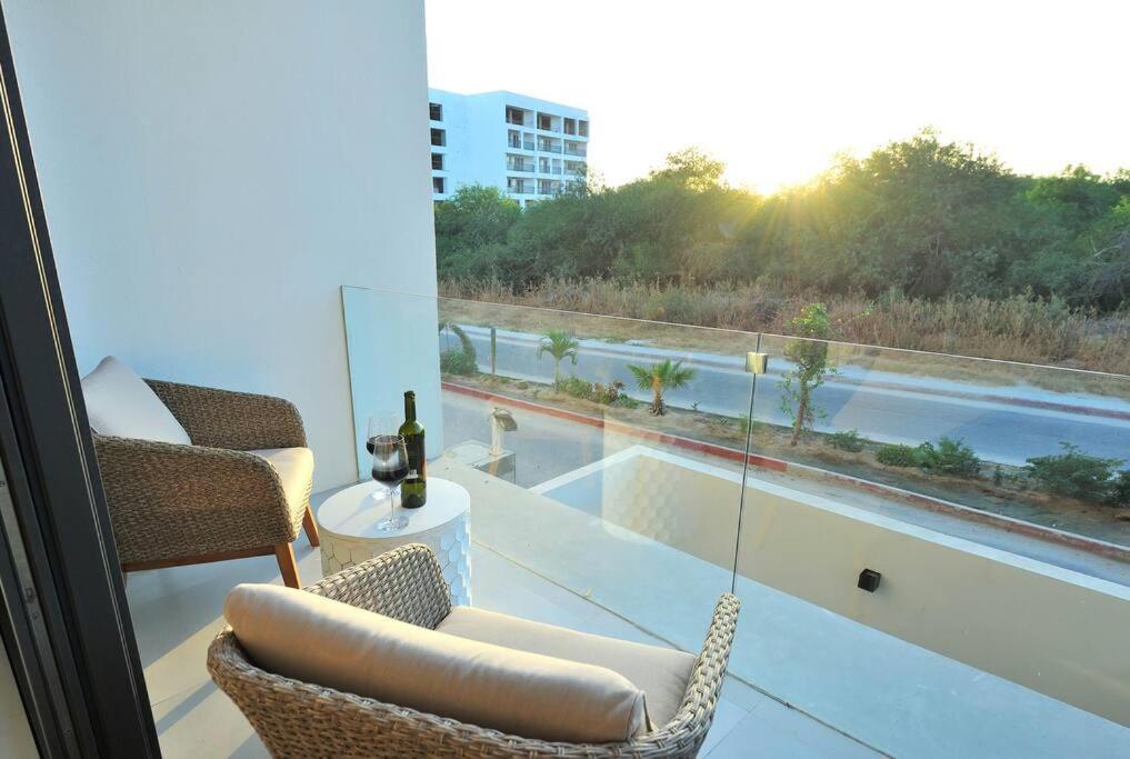 Great Location 2bd 2bth Walking Distance To Medano Apartment Cabo San Lucas