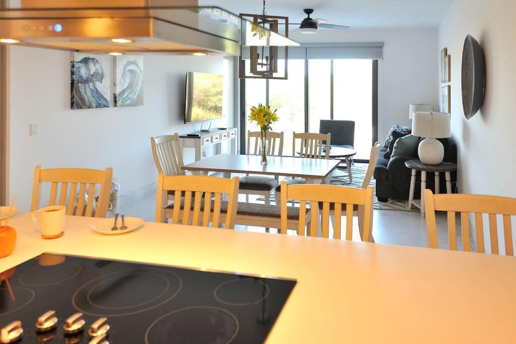 Great Location 2bd 2bth Walking Distance To Medano Apartment *