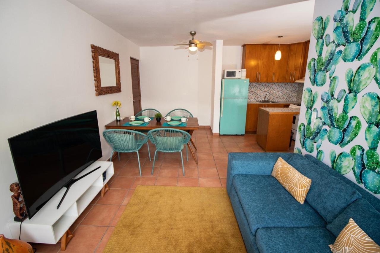 Your Cabo Penthouse Escape Walk To & Sea! Apartment