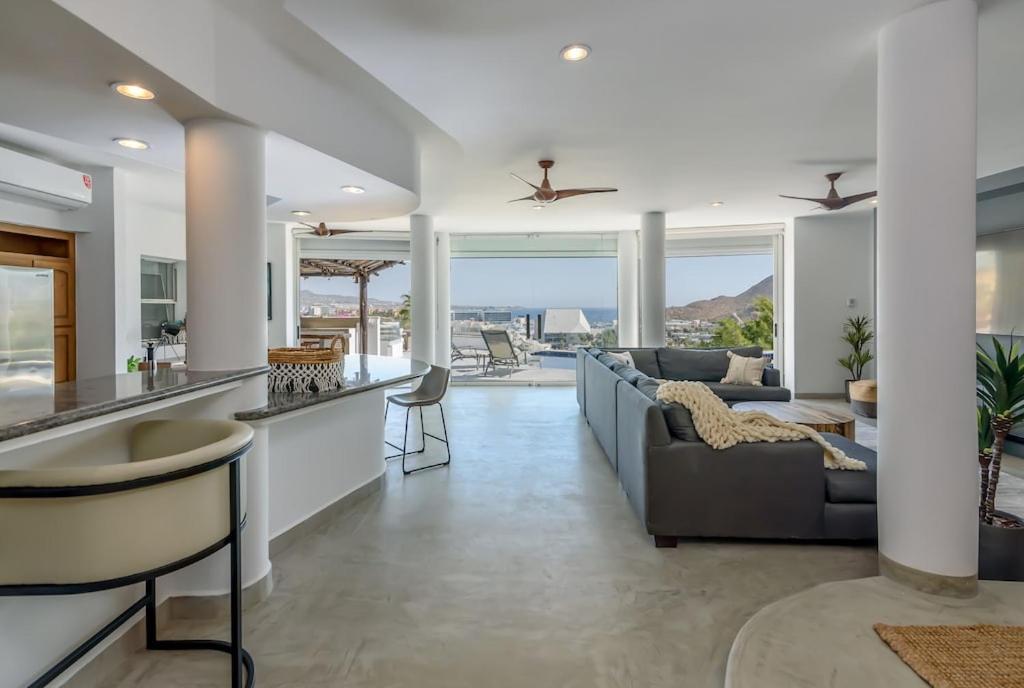 The One And Only Pedregal Hollywood House *