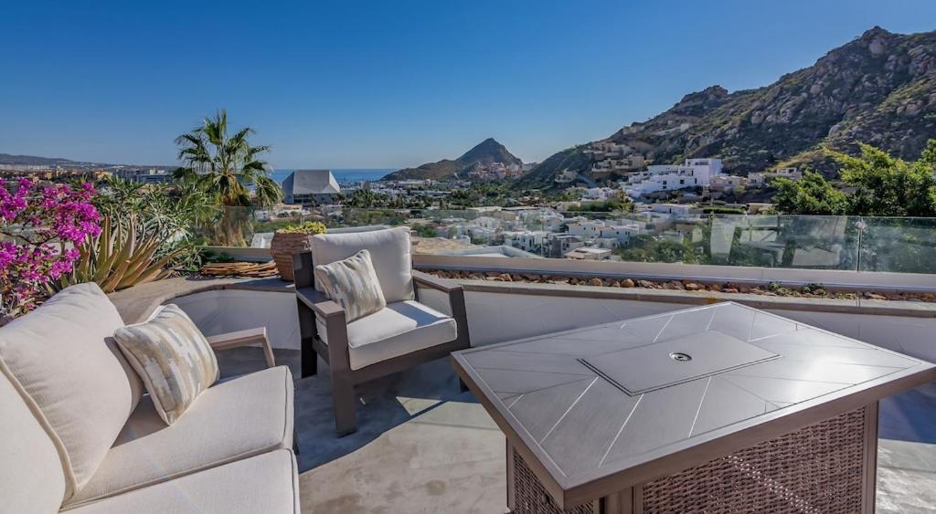 The One And Only Pedregal Hollywood House Villa