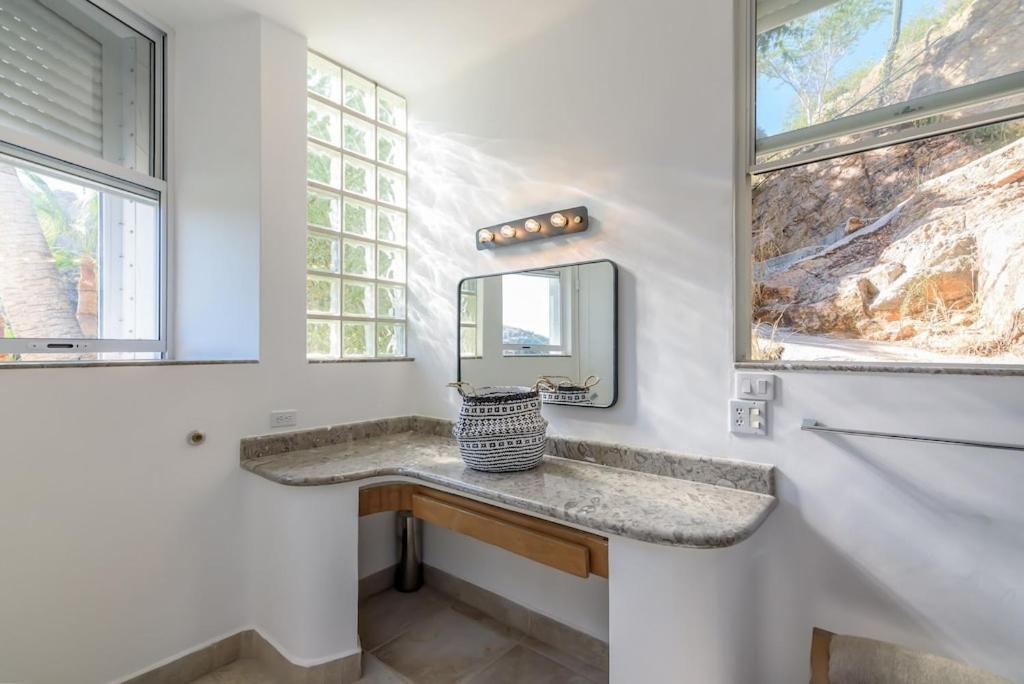 The One And Only Pedregal Hollywood House *