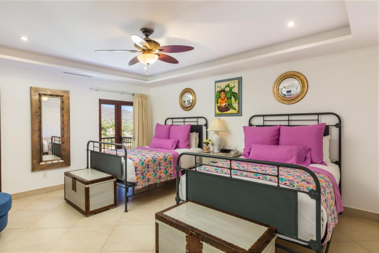 At Hacienda Encantada Apartment *