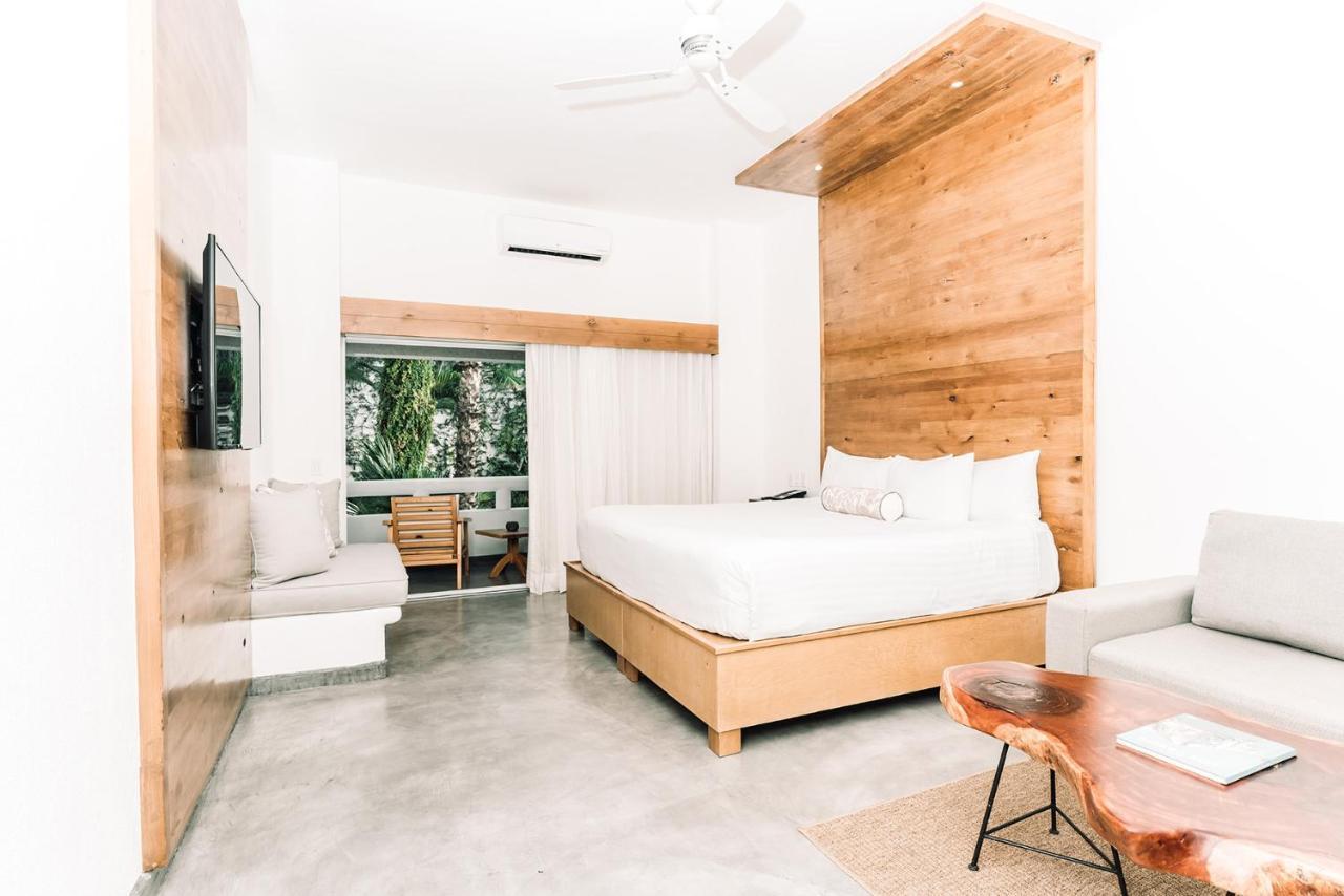 Hotel Bahia & House